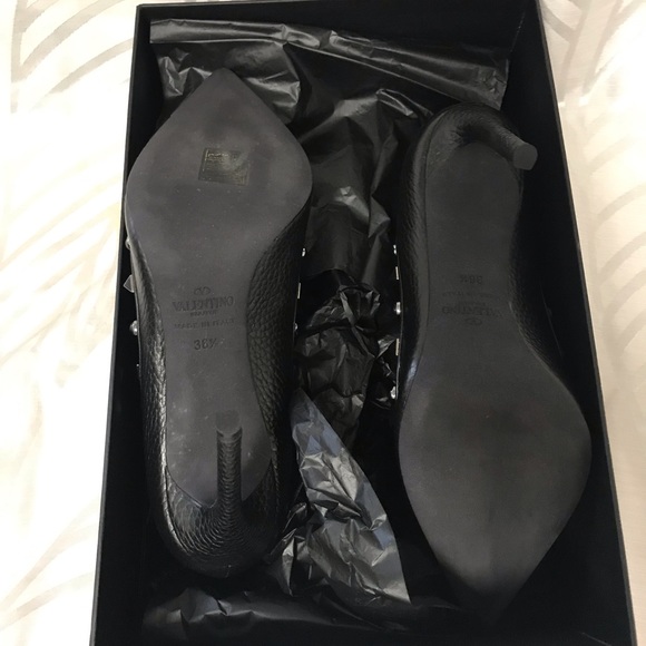 Valentino Garavani Shoes - Picture 4 of 5